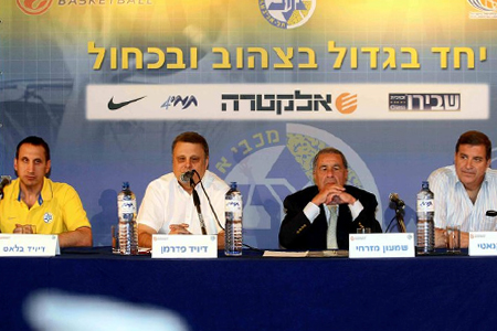בשלישי מסע”ת החגיגית, הקבוצה ביקרה בבית כנסת