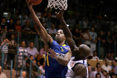 Maccabi Wins Nailbiter in Ashkelon