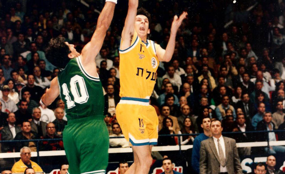כל משחק וההיסטוריה שלו: על היריבות בין מכבי לפאו