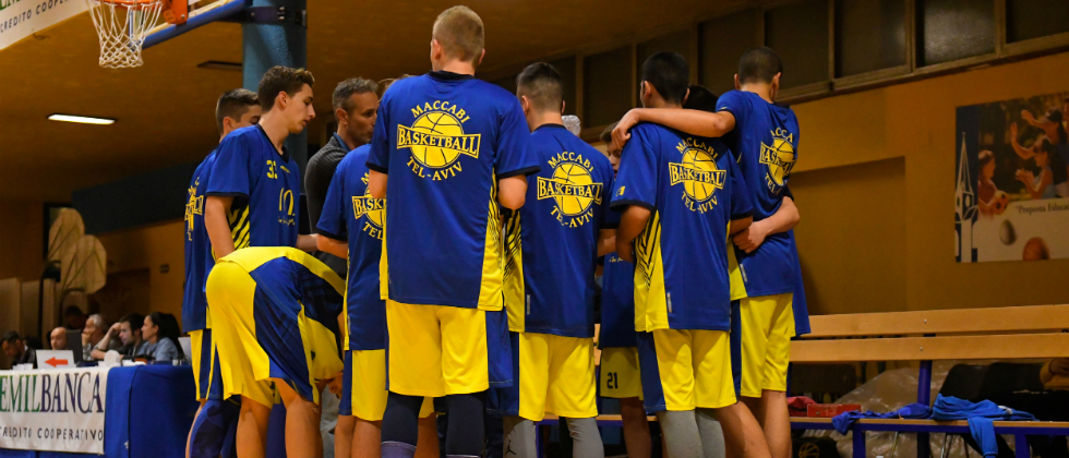 הדרבי צהוב: הנערים לאומית ניצחו 78-73