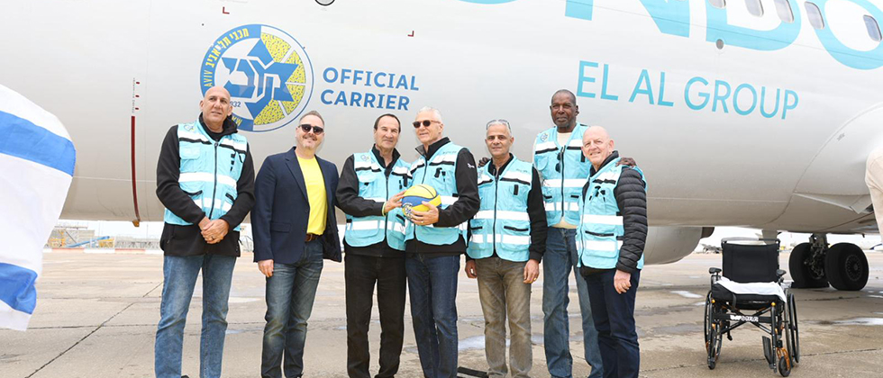 סמל מכבי יתנוסס על מטוס סאן דור